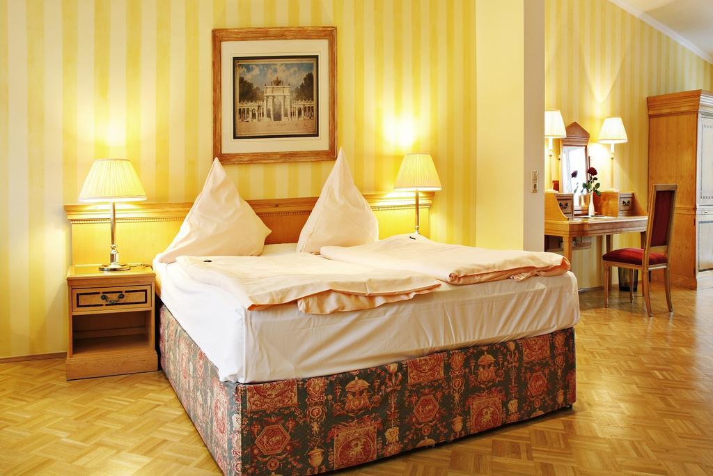 Weinhaus Woehler Hotell Schwerin  Rom bilde