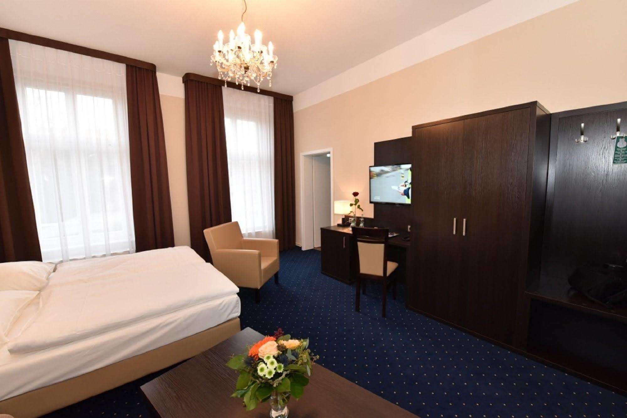 Weinhaus Woehler Hotell Schwerin  Eksteriør bilde
